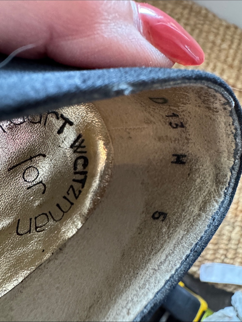 Vintage Stuart Weitzman Ingledew’s Black Mesh Pumps Size 5 - Picture 9 of 11